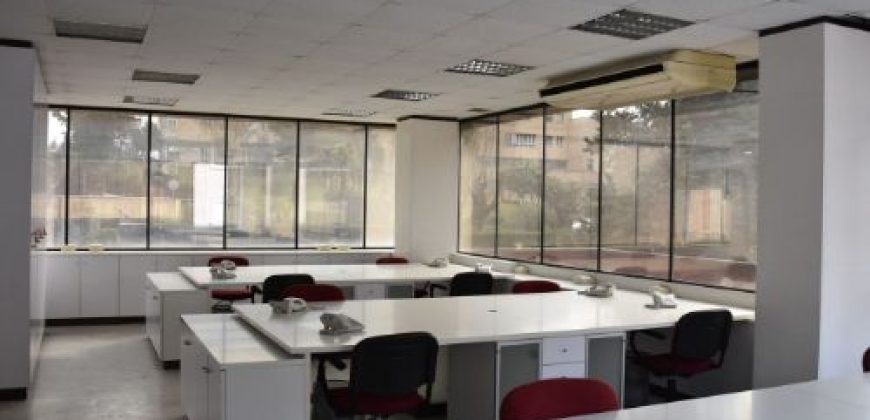 Edificio de uso mixto en Pozuelo de Alarcón