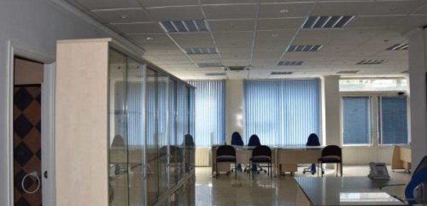 Edificio de uso mixto en Pozuelo de Alarcón